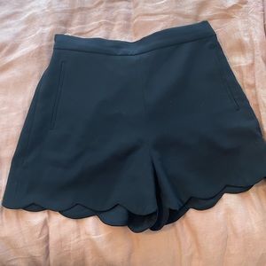 Aritiza Wilfred Scallop Shorts